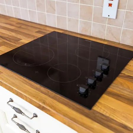 Airport منزل للإقامة